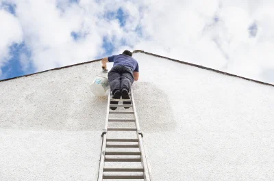 Peinture extérieure à la Hauteville — façades et ravalement